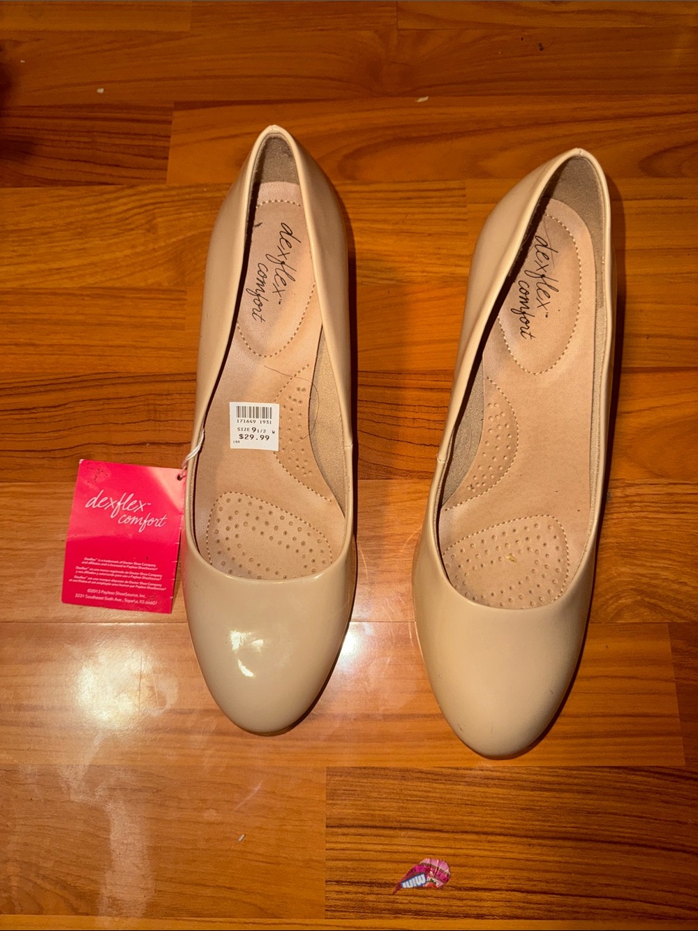dexflex comfort Nude Patent Round-Toe Ballet Flats